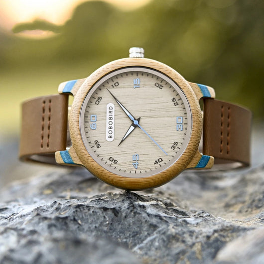Reloj de Madera con Movimiento de Cuarzo - Diseño Artesanal en Tonos Naturales - Image 3