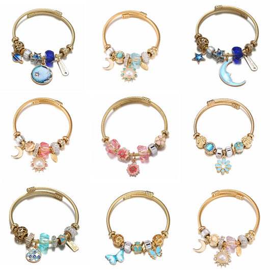 Pulsera de Acero Inoxidable con Dije Floral Mosaico Dorado - Image 3