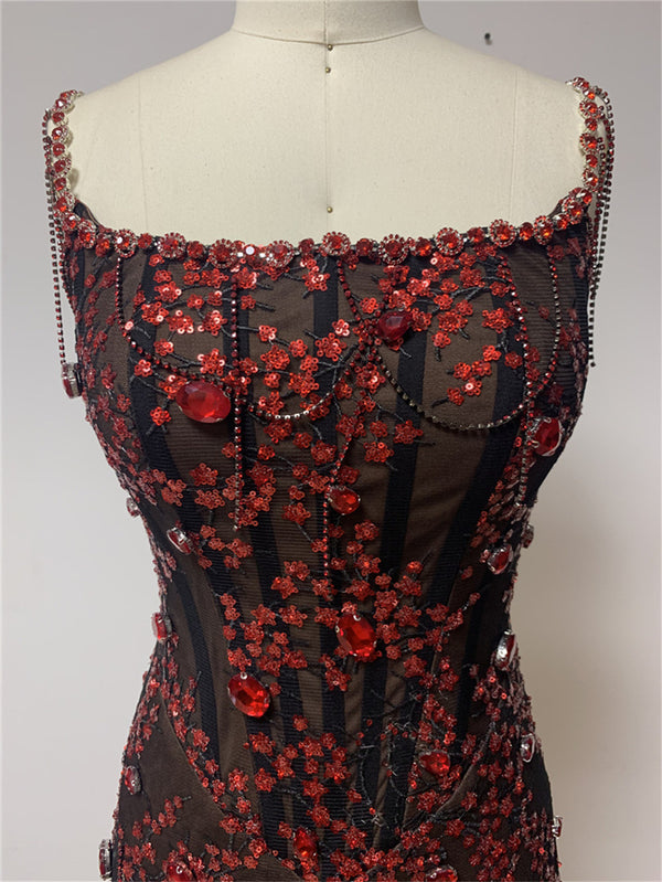 Vestido Mini Ajustado con Incrustaciones de Diamantes para Verano
