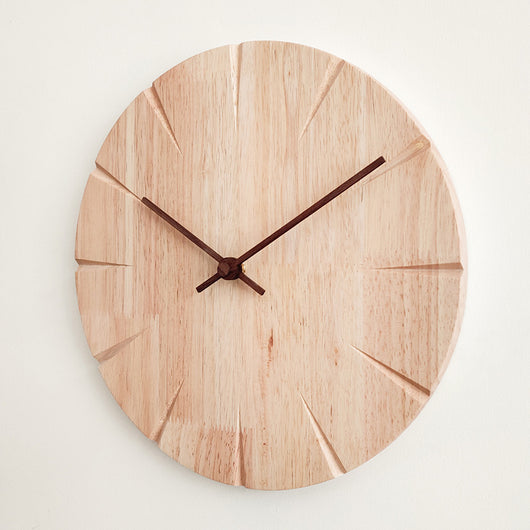 Reloj de Pared de Madera Maciza sin Perforación para Sala de Estar - Image 7