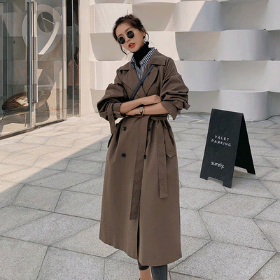 Abrigo Trench Coat Doble Botonadura con Cinturón y Detalle Cruzado en Espalda - Image 8