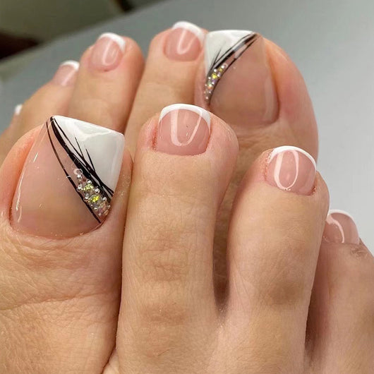 Diseño de Uñas Francés Blanco para Verano - Image 9