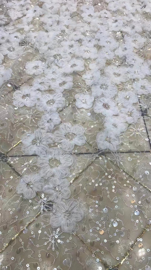 Vestido de Boda Moderno con Malla Bordada y Detalles en Perlas 3D - Image 10