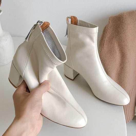 Botas Cortas de Cuero con Cierre Trasero y Tacón Robusto para Mujer - Image 3