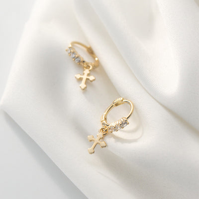 Aretes Cruzados Brillantes de Temperamento Dulce - Image 8