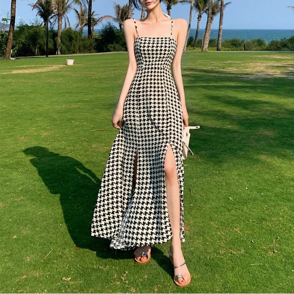 Vestido Retro Francés con Patrón Pata de Gallo y Abertura Lateral