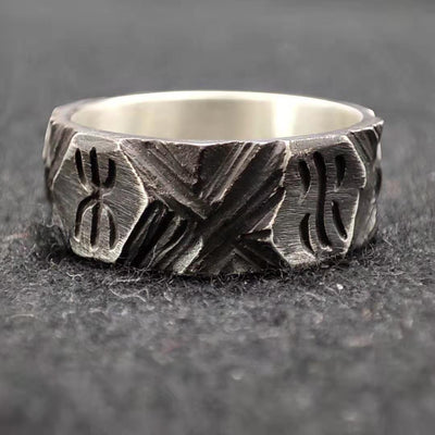 Anillo de Plata 925 con Runas Vikingas Artesanal - Estilo Retro para Hombre - Image 9