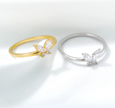 Anillo de Mariposa Chapado en Oro con Circonia Cúbica