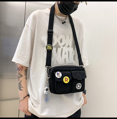 Bolsa Mensajera Crossbody para Hombre con Distintivo - Image 39