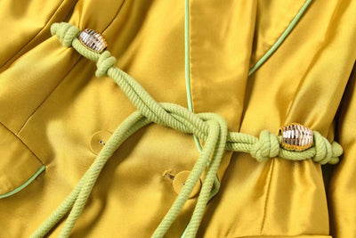 Conjunto Elegante de Abrigo y Pantalón para Mujer - Image 17