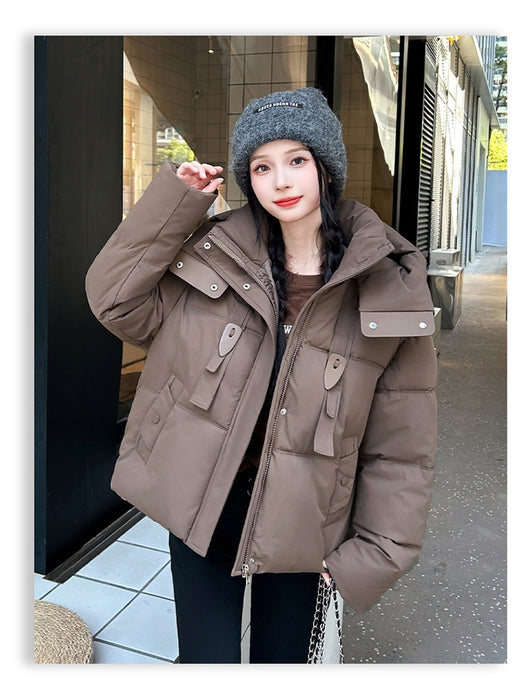 Chaqueta Corta Acolchada con Capucha para Mujer - Image 17