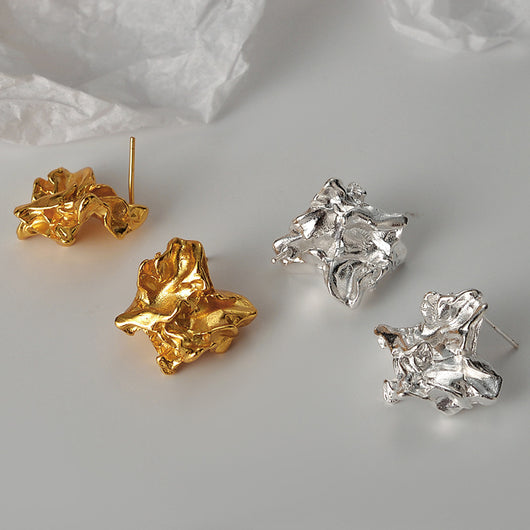 Aretes de Textura Plisada con Diseño Minimalista - Image 15