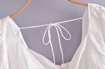 Blusa con Encaje Bordado, Moño y Mangas Abullonadas - Image 13