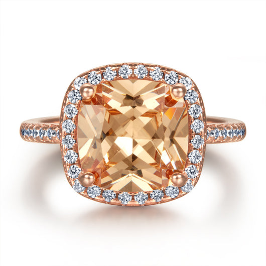 Anillo de Boda Oro Rosa con Diseño Minimalista y Detalle Exagerado de Rosa - Image 8