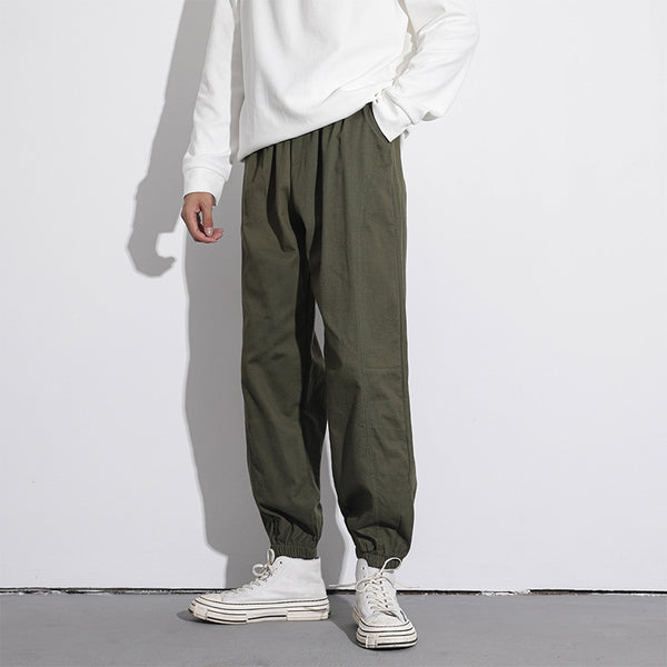 Overol de Hombre con Costuras Laterales y Detalles Brillantes en Color Sólido