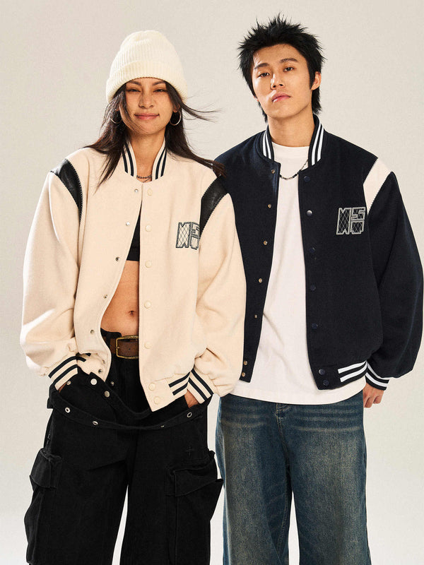 Chaqueta Universitaria de Pareja con Bordados en Contraste