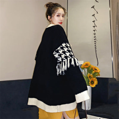 Cardigan de Cuello V con Flecos - Image 11