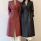 Abrigo Trench Coat de Cuero PU Doble Botonadura con Cuello de Traje