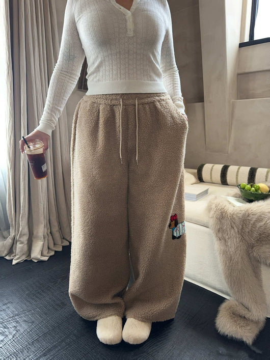 Pantalones Anchos de Lana Cordero con Bordado de Cachorro - Casual y Cómodo - Image 16