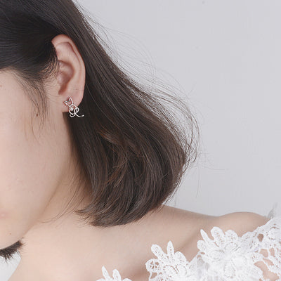 Aretes de Gato Minimalista en Aleación - Diseño Adorable para Mujer