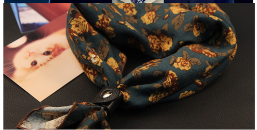 Pañuelo Cuadrado Británico para Mujer - Diseño de Moda Clásico - Image 64