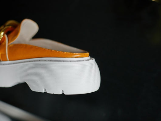 Sandalias de Cuero para Mujer con Hebillas Metálicas - Image 17