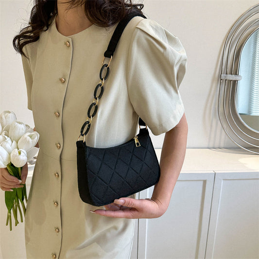 Bolso de Hombro Minimalista con Cadena Axilar