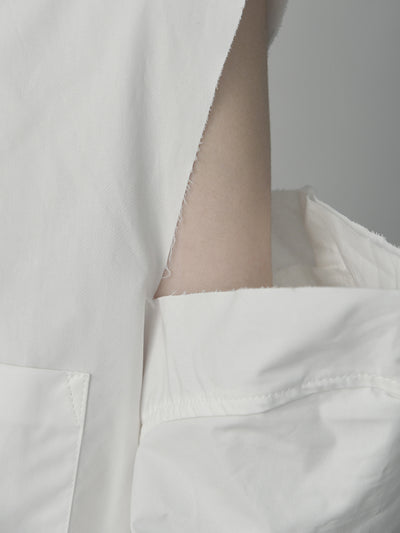 Blusa Blanca Hombros Descubiertos con Cuello Desflecado Diseño Otoñal - Image 11