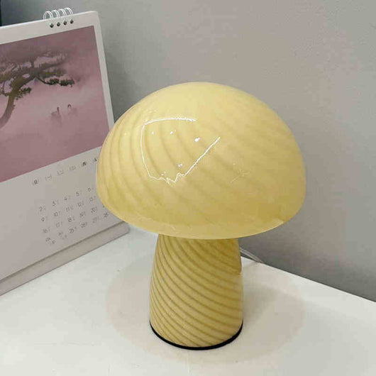 Lámpara de Mesa Seta Rayada en Crema - Image 3