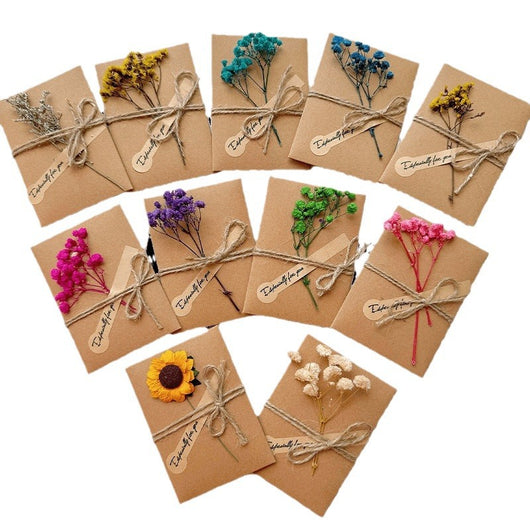 Tarjeta de Agradecimiento con Flores Secas y Cielo Estrellado - Image 5