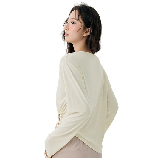 Blusa Deportiva Modal con Recortes Laterales y Cordón Ajustable - Image 4