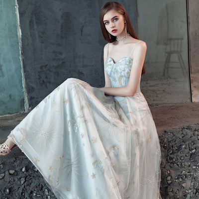 Vestido Mini con Tirantes de Encaje y Detalle Elegante - Image 6
