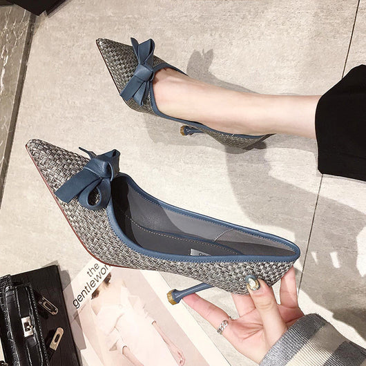 Tacones Stiletto Puntiagudos con Moño de Cuero para Mujer - Image 8