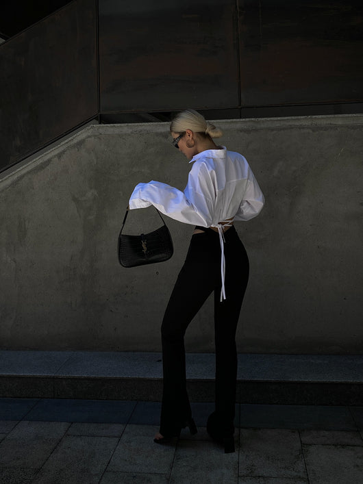 Blusa Blanca de Algodón Manga Larga con Diseño Minimalista para Mujer - Image 8