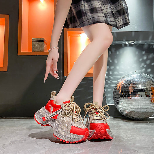 Tenis Deportivos Brillantes con Lentejuelas, Diseño Plateado y Rojo con Cristales - Image 31