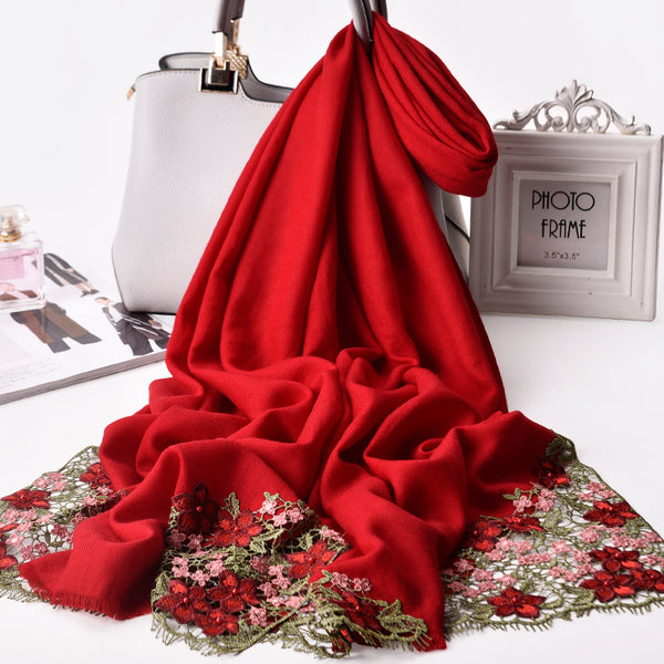 Chal Vintage de Cachemira Roja con Bordado Delicado para Mamá