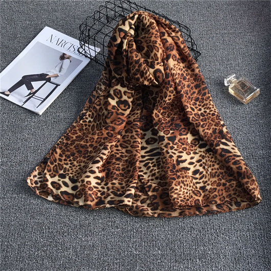 Pañuelo de Gasa Estampado Leopardo para Mujer - Image 4