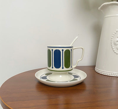 Taza de Desayuno en Cerámica con Asa de Mariposa
