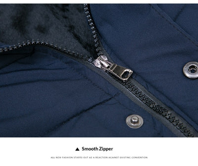 Abrigo Acolchado Ejecutivo con Capucha Desmontable para Hombre - Image 14