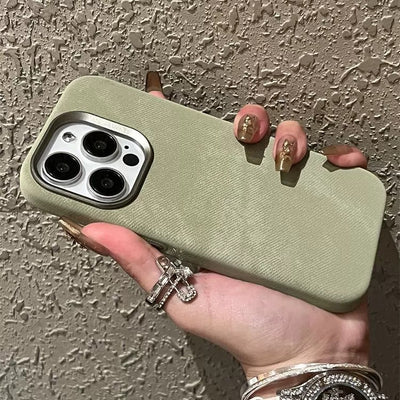 Funda Magnética de Cuero para Celular con Protección Anticaídas - Image 7