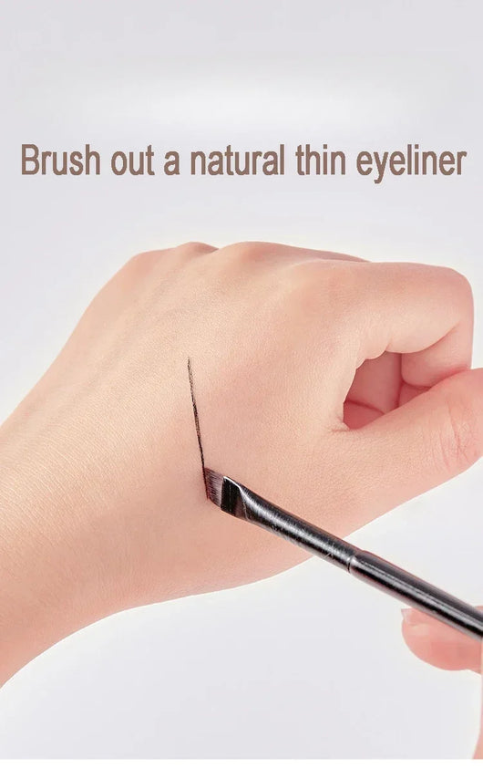 Brocha Profesional para Cejas y Delineador - Portátil y de Precisión - Image 10