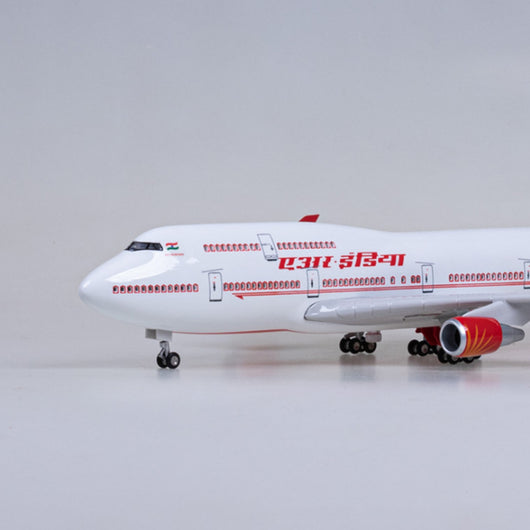 Avión Air India con Ruedas, Luces LED y Detalles de Simulación - Image 3