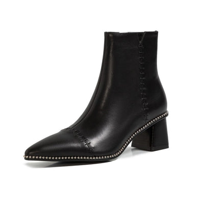 Botas Martin de Tacón Alto con Detalles Metálicos - Diseño Minimalista en Tonos Nude - Image 5