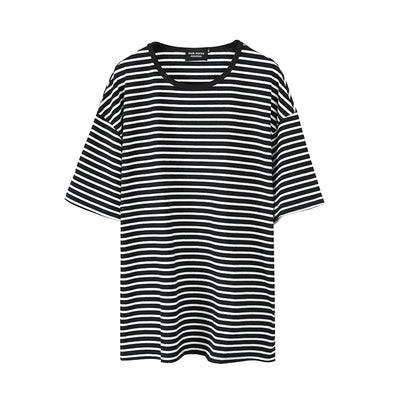 Playera Holgada a Rayas Blancas y Negras con Manga Corta - Image 6