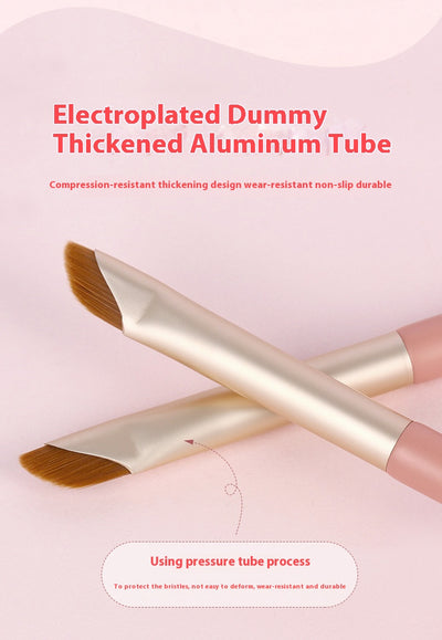 Pincel Delineador Curvado con Cerdas Suaves - Maquillaje de Ojos y Rubor - Image 14