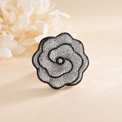 Anillo Floral 3D con Zirconia y Zafiro Negro para Mujer - Image 9