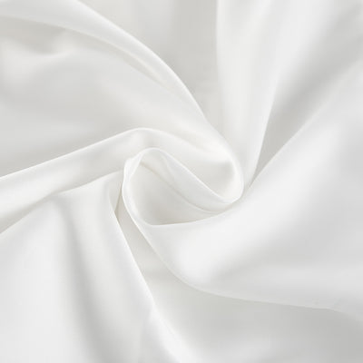 Top Satinado Sensual sin Espalda con Tirantes - Image 22