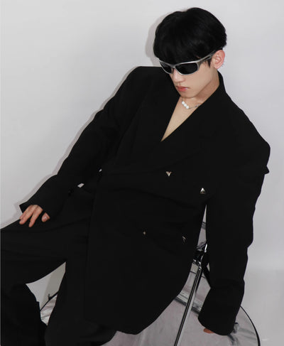 Blazer Ejecutivo con Hombreras Acolchadas y Detalles Metálicos - Image 10