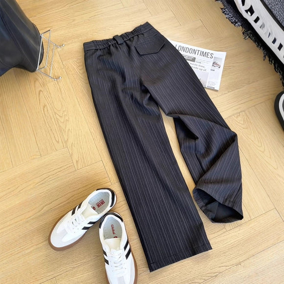 Calça Social Masculina Listrada Perna Reta Corte Amplo