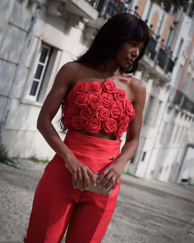 Top Halter Tejido con Rosas 3D y Tirantes Ajustables - Image 9